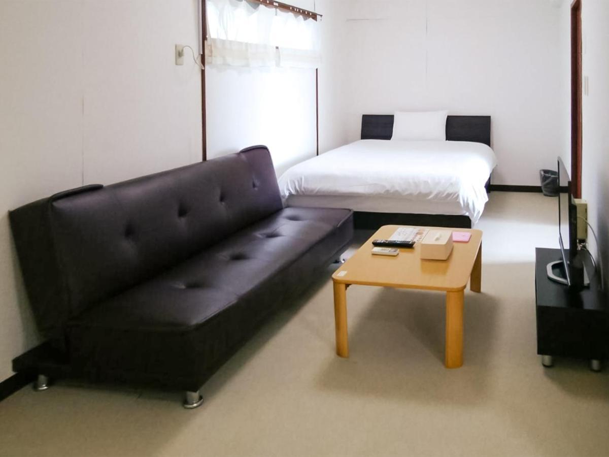那霸日落山峰旅馆酒店 外观 照片